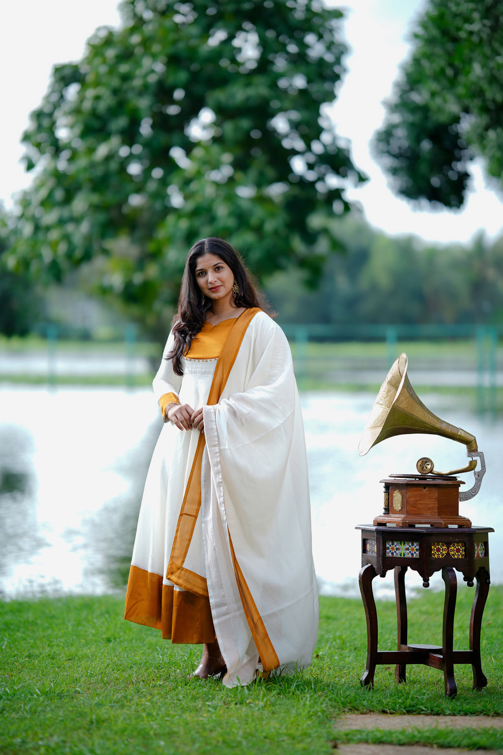 Kasavu Ethnic Set